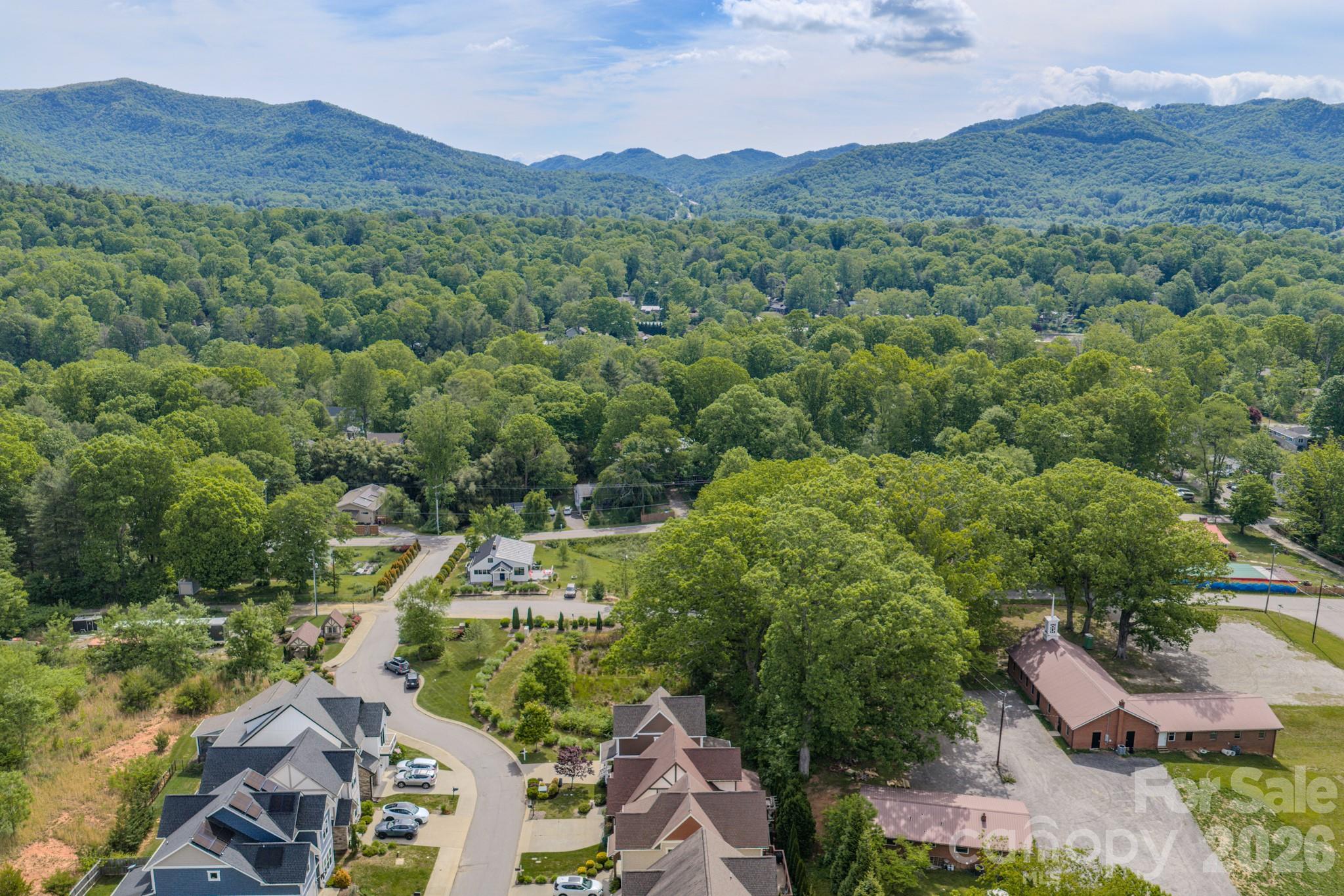 15 Tudor Way Black Mountain NC 28711