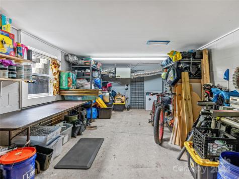 38 Ben Lippen Road Asheville NC 28806