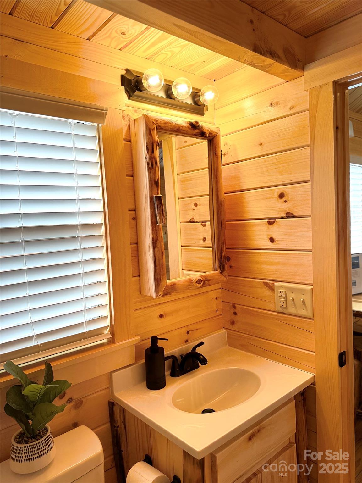 37 Bream Loop Road Marion NC 28752