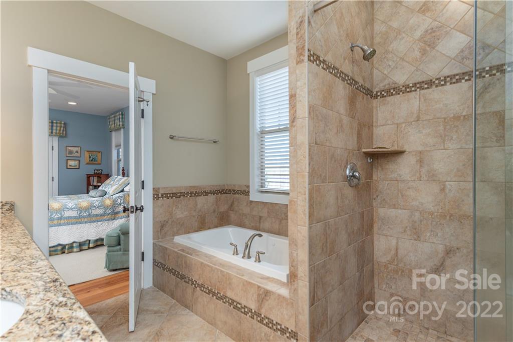 50 Sonnet Lane Asheville NC 28804