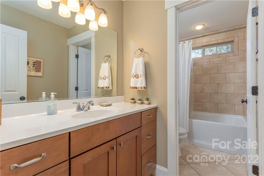 50 Sonnet Lane Asheville NC 28804