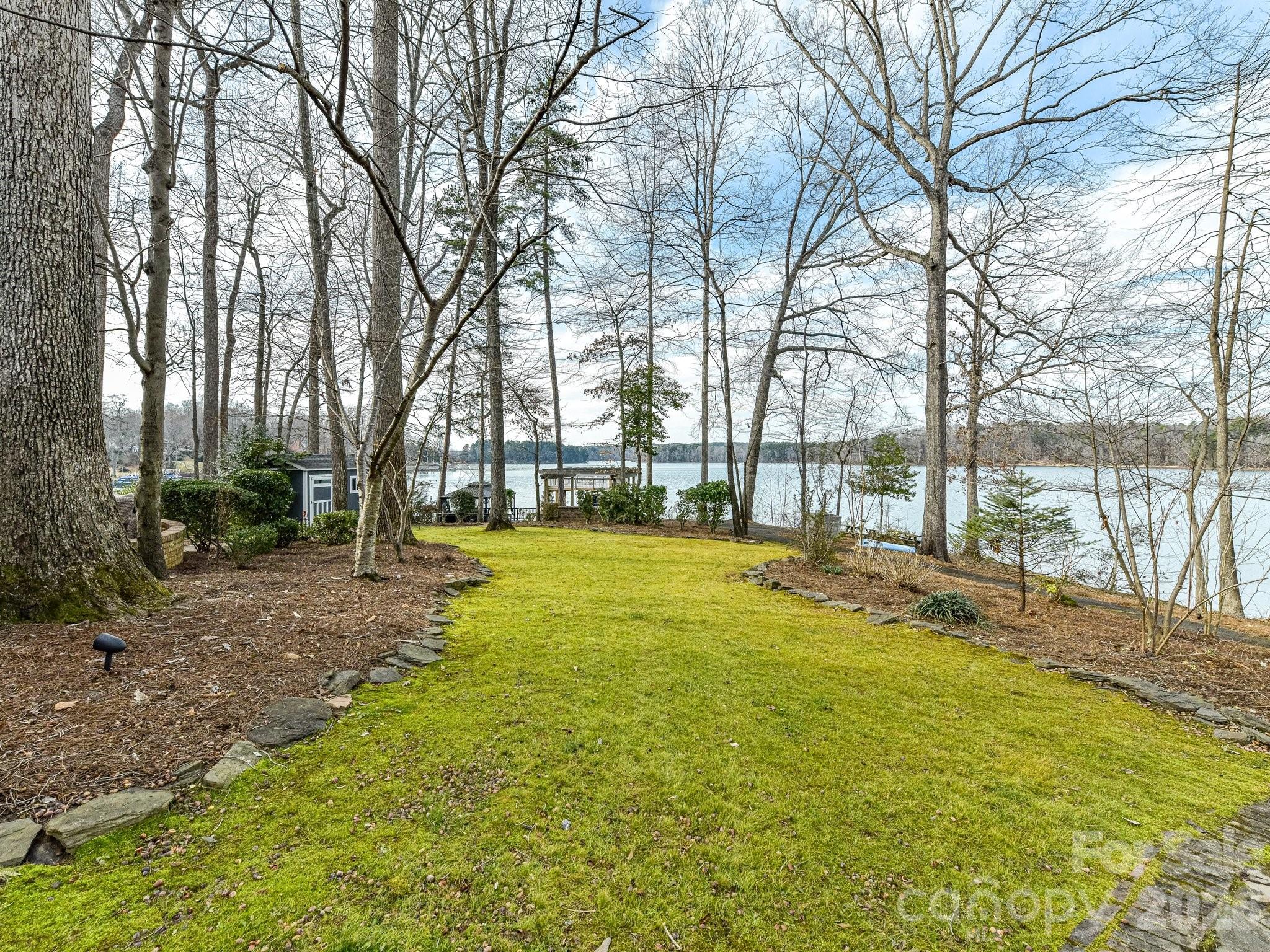 5401 Mountain Point Lane Charlotte NC 28216