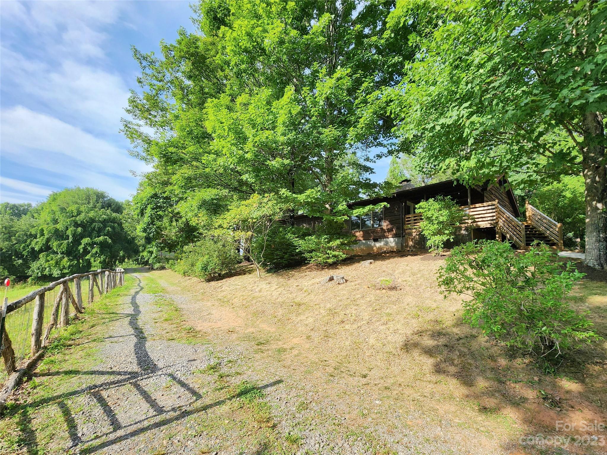 127 Cleve Silver Road Bakersville NC 28705