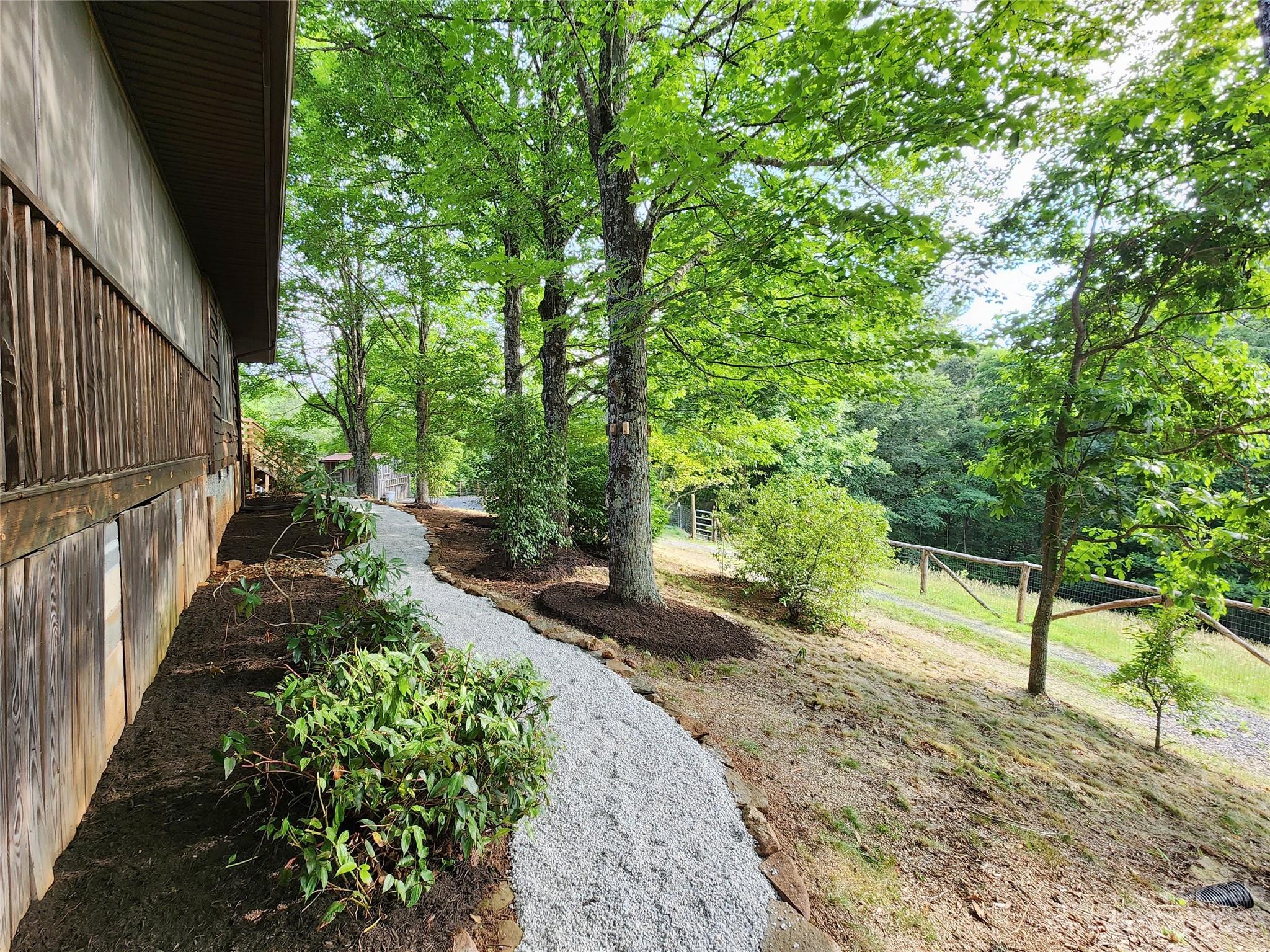 127 Cleve Silver Road Bakersville NC 28705