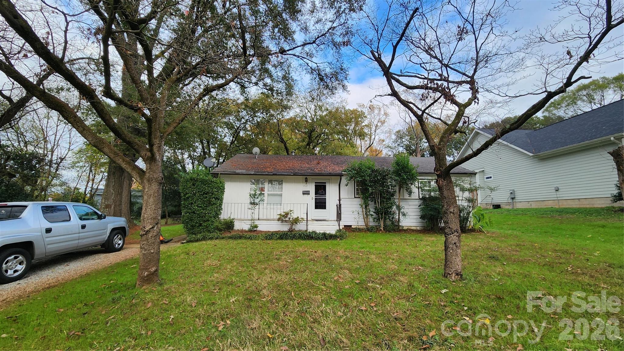717 Tennyson Drive Charlotte NC 28208