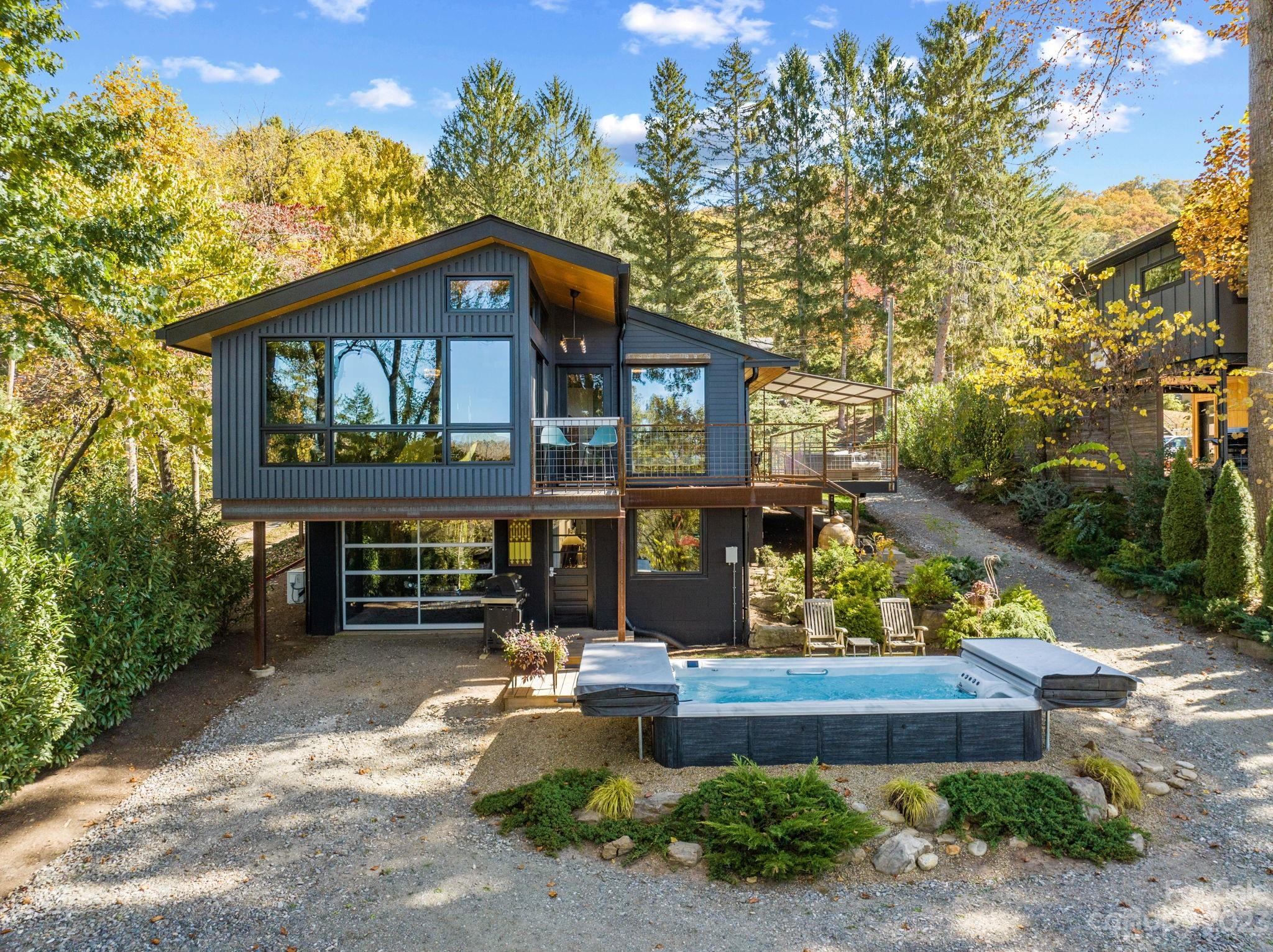 10 Von Ruck Court Asheville NC 28801