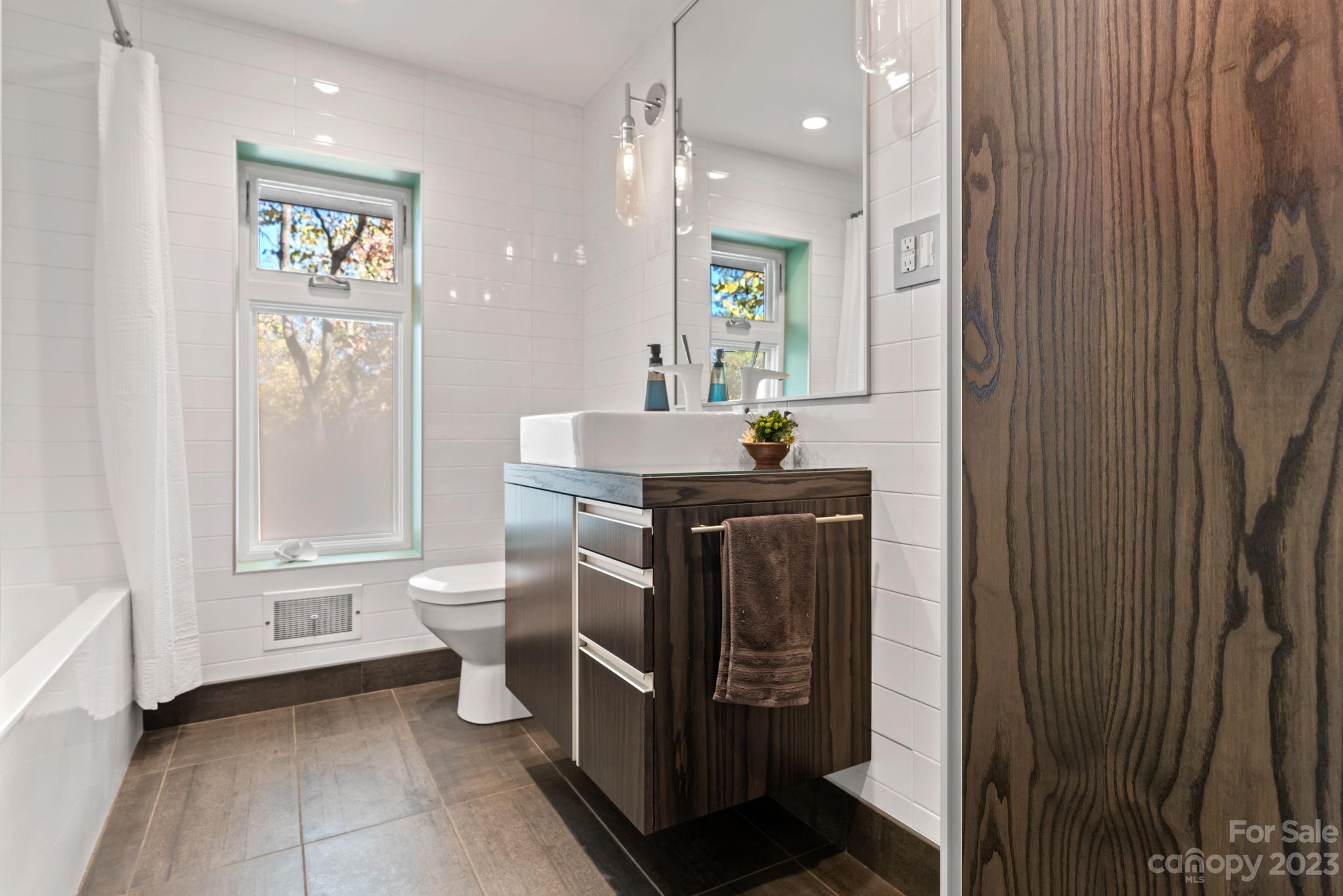 10 Von Ruck Court Asheville NC 28801