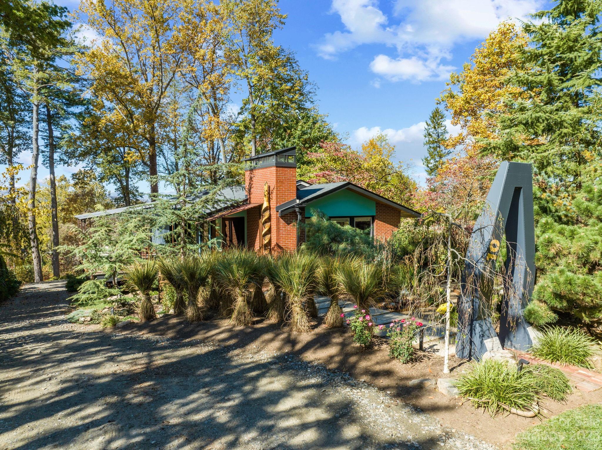 10 Von Ruck Court Asheville NC 28801