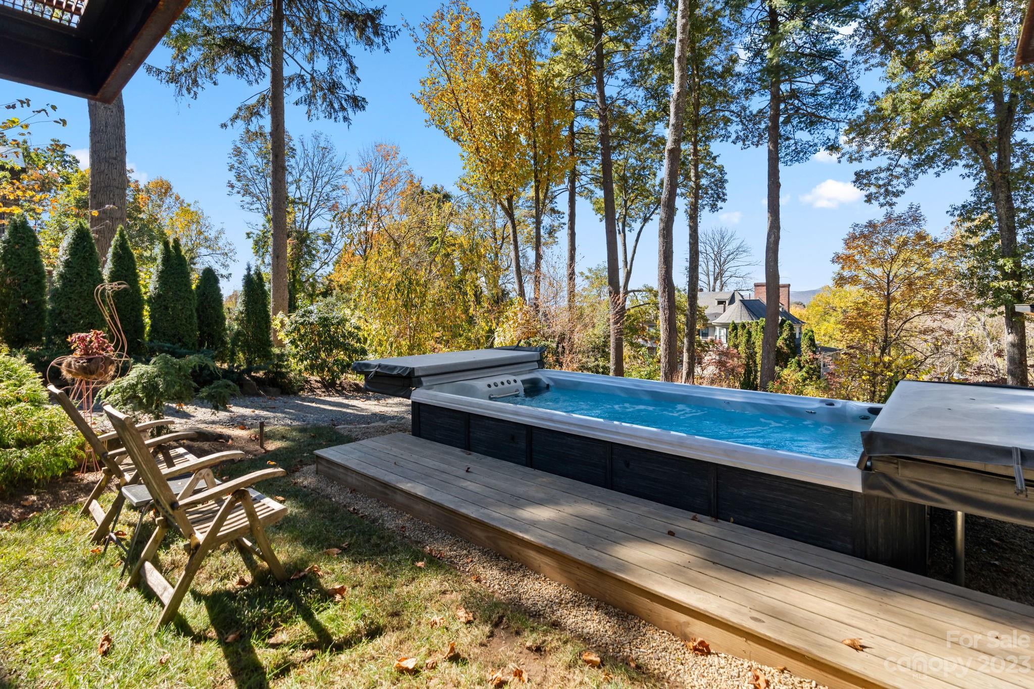10 Von Ruck Court Asheville NC 28801
