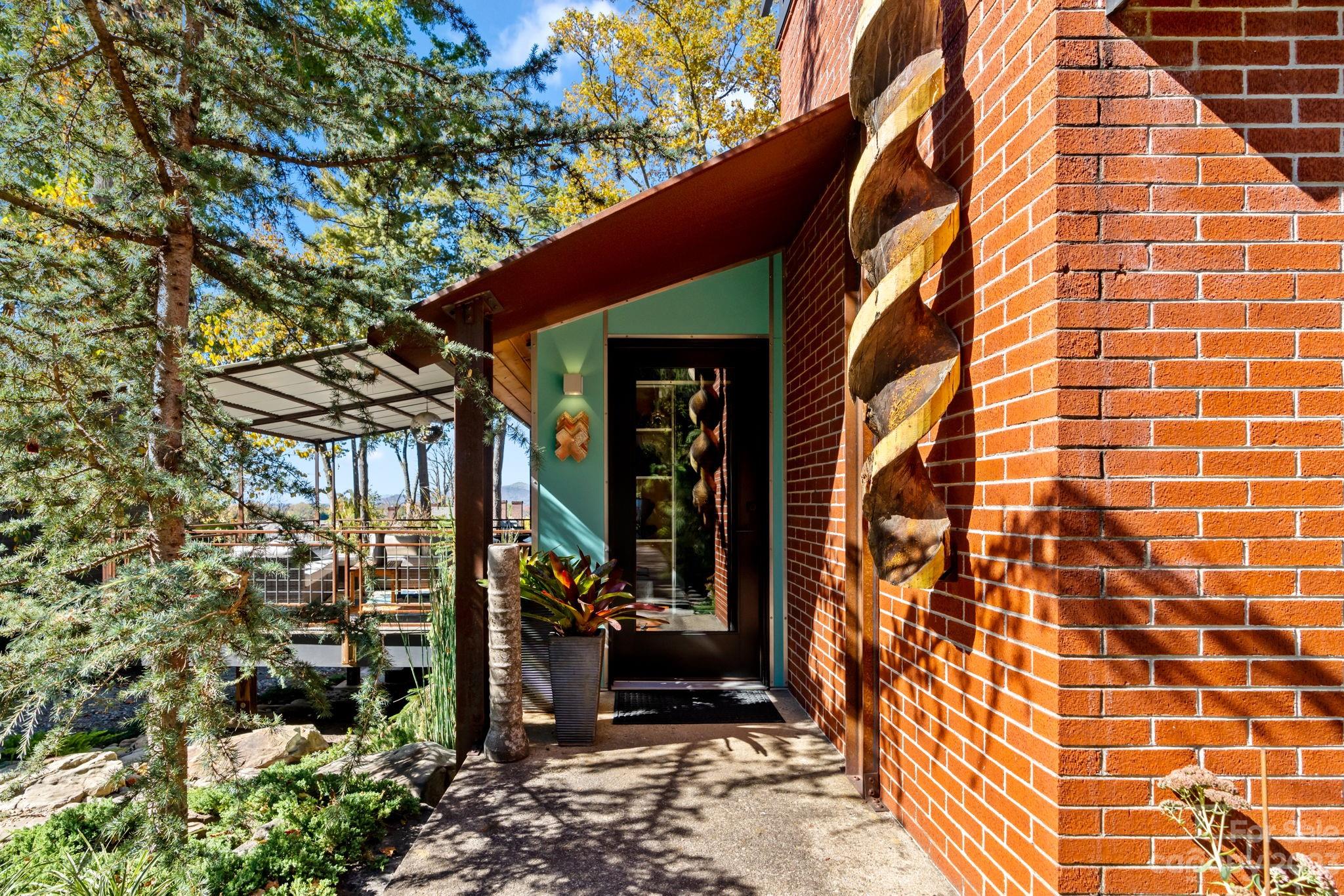 10 Von Ruck Court Asheville NC 28801