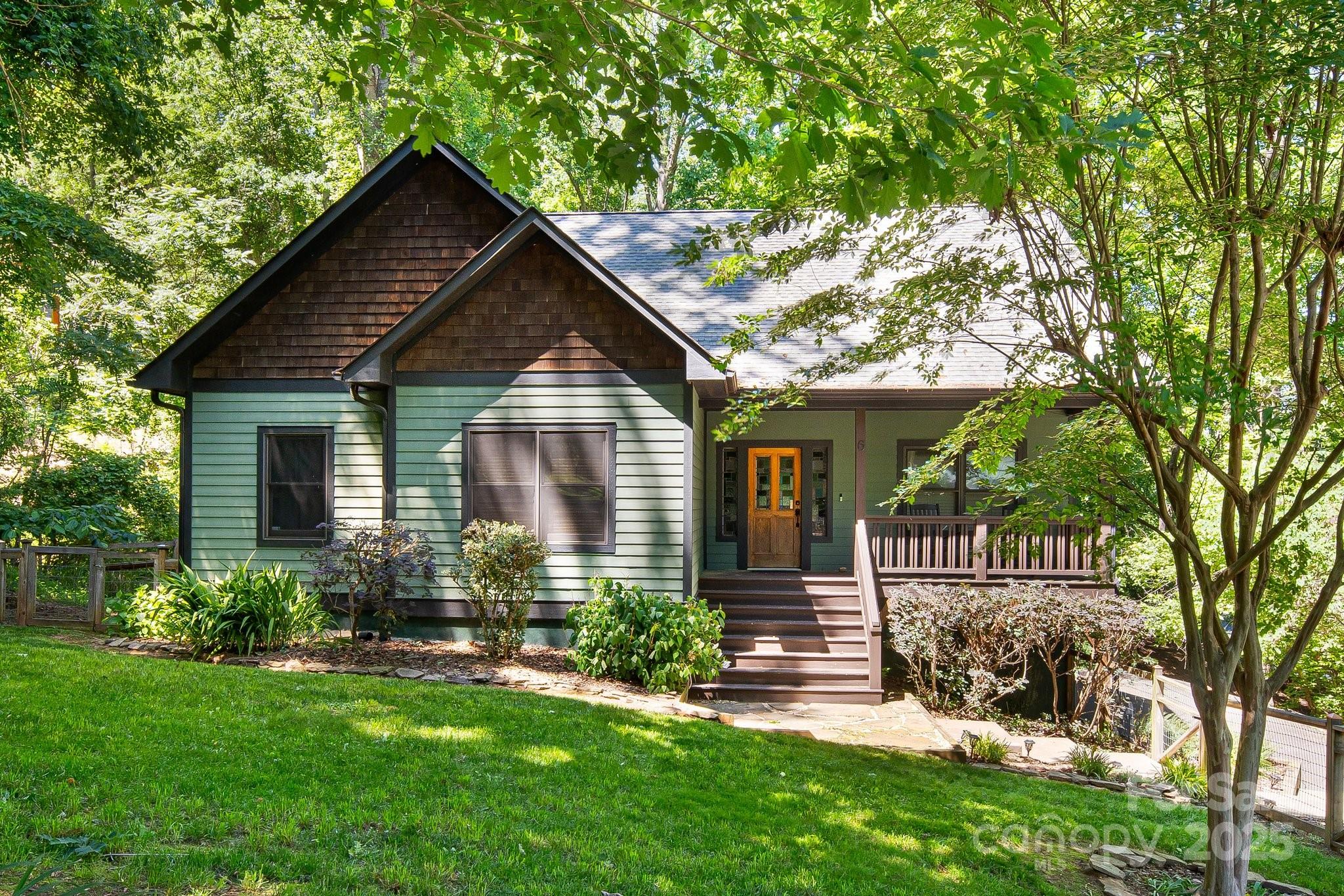 6 Woodland Road W Asheville NC 28806