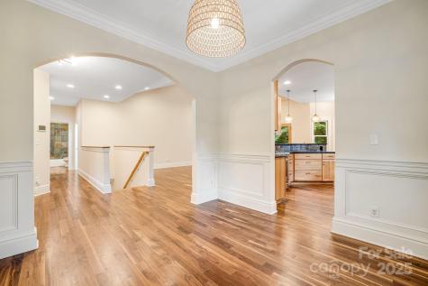 6 Woodland Road W Asheville NC 28806