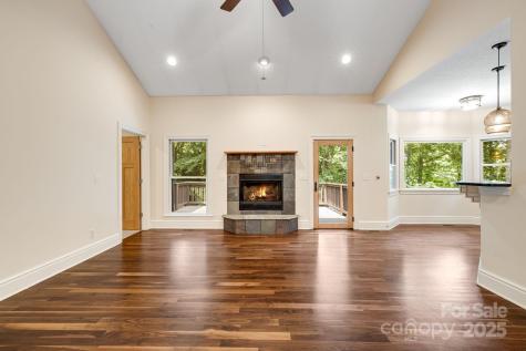6 Woodland Road W Asheville NC 28806