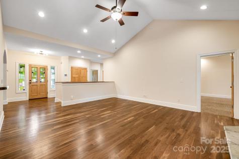6 Woodland Road W Asheville NC 28806
