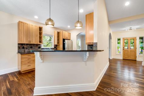 6 Woodland Road W Asheville NC 28806