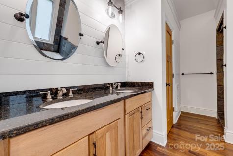 6 Woodland Road W Asheville NC 28806