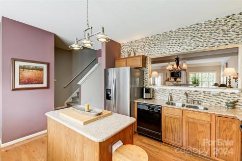 10041 Treeside Lane Matthews NC 28105