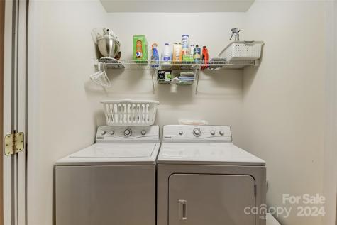 10041 Treeside Lane Matthews NC 28105