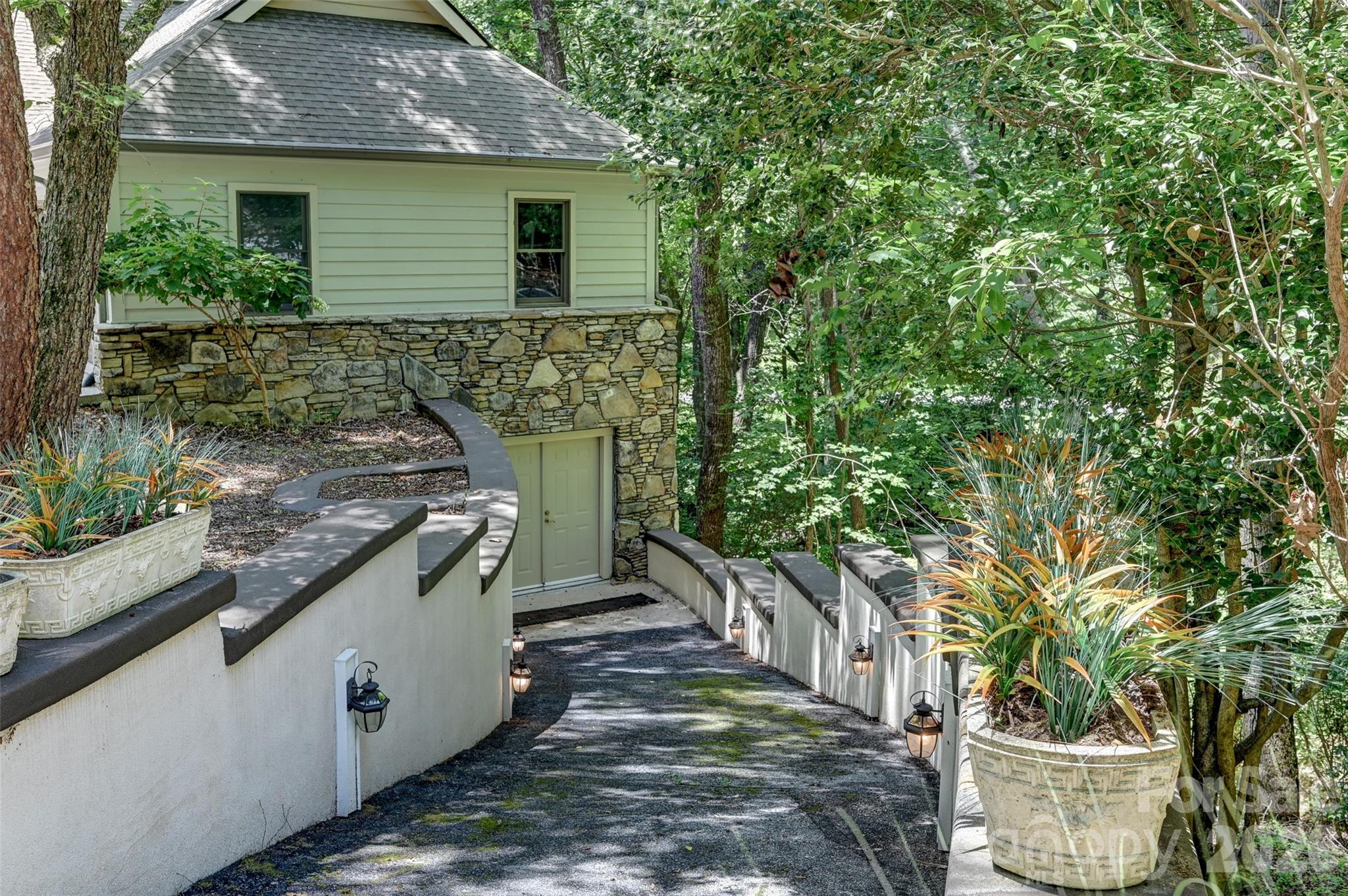109 Chattooga Run Hendersonville NC 28739