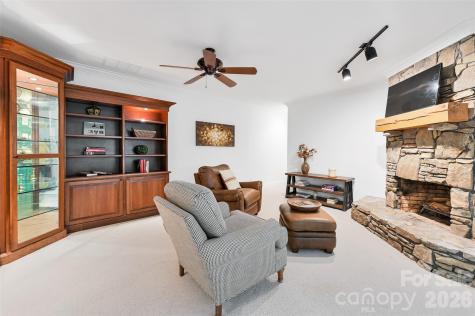 109 Chattooga Run Hendersonville NC 28739