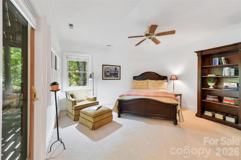 109 Chattooga Run Hendersonville NC 28739