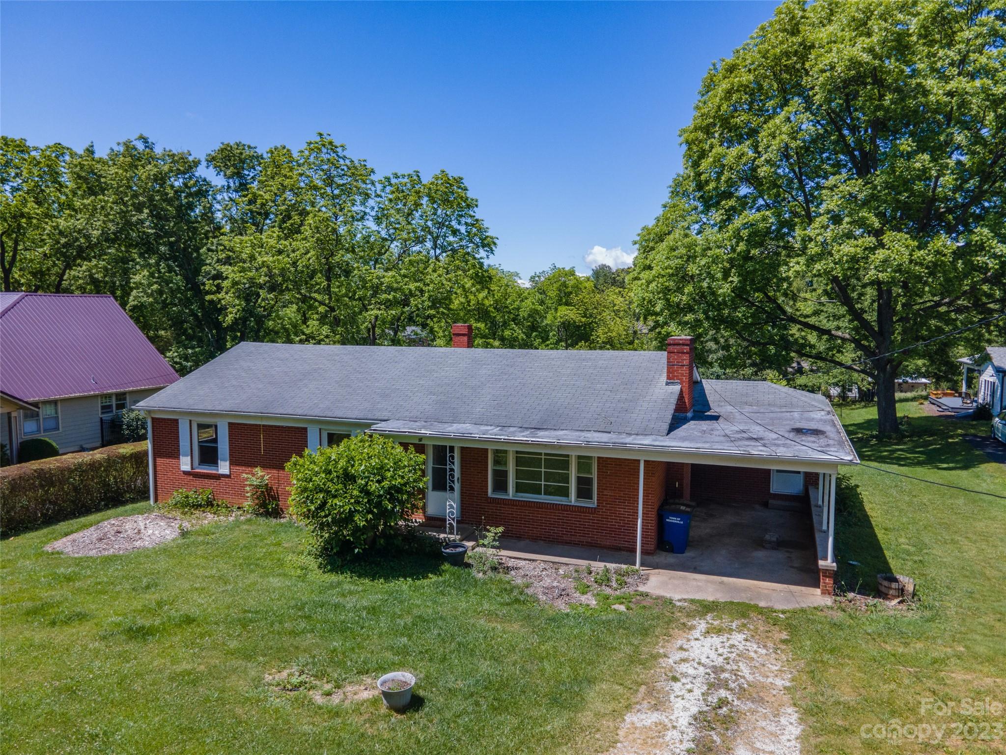 37 Church Street Weaverville NC 28787