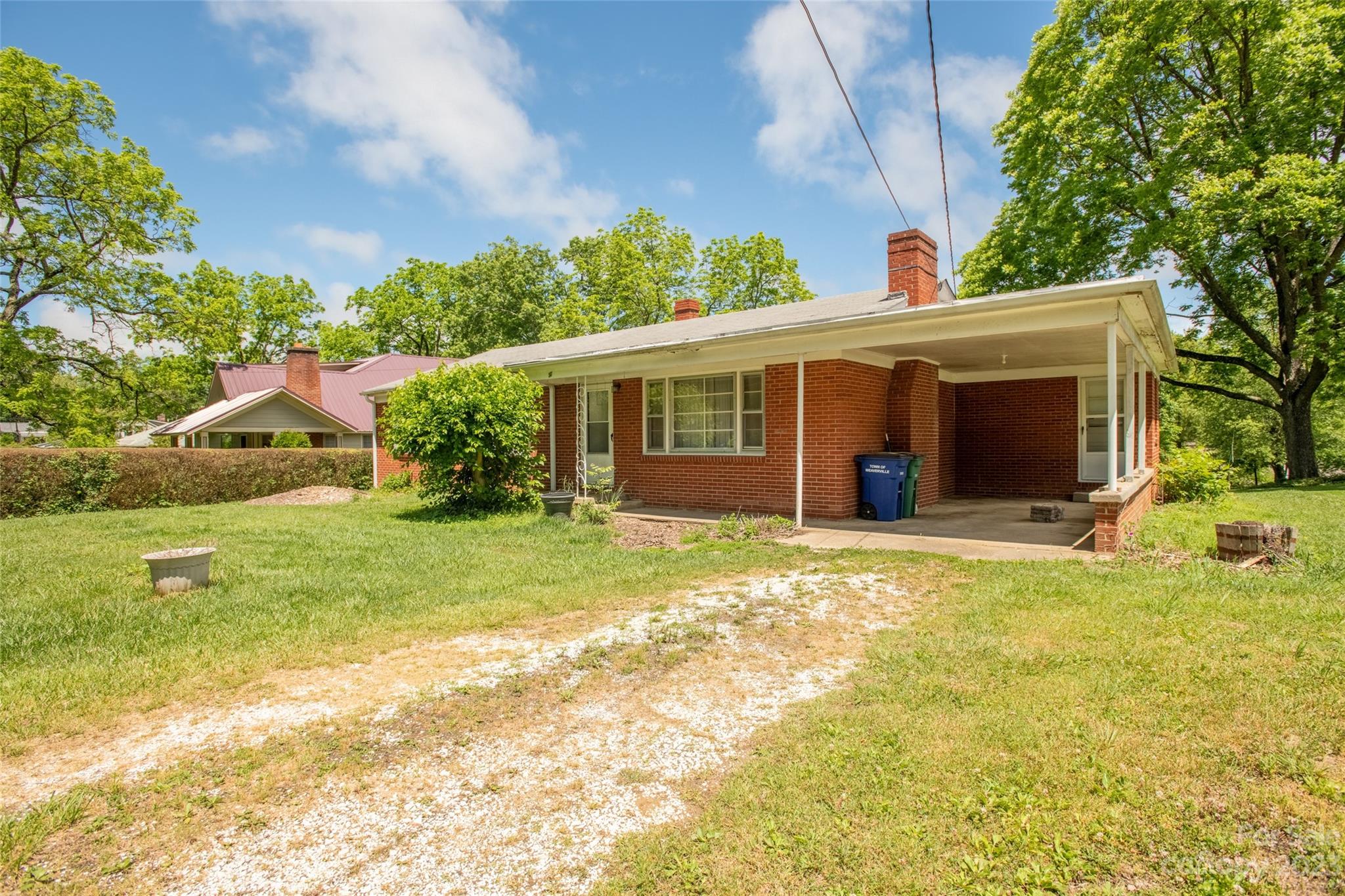 37 Church Street Weaverville NC 28787