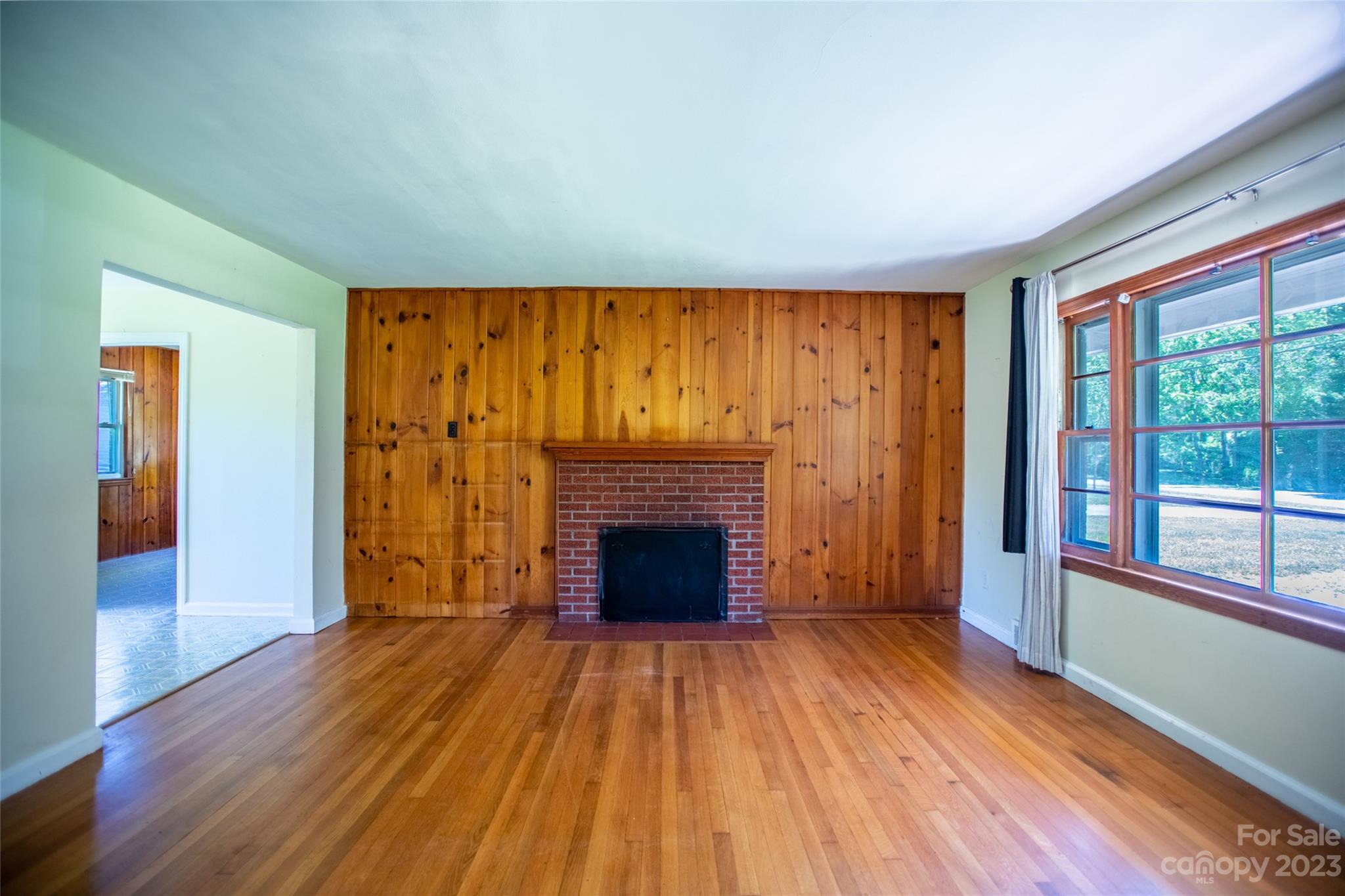 37 Church Street Weaverville NC 28787