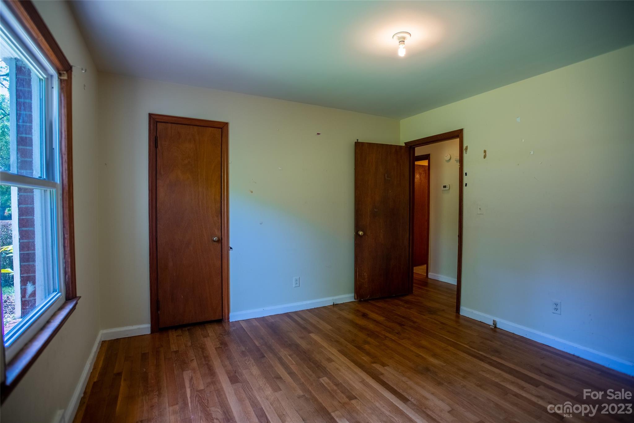 37 Church Street Weaverville NC 28787
