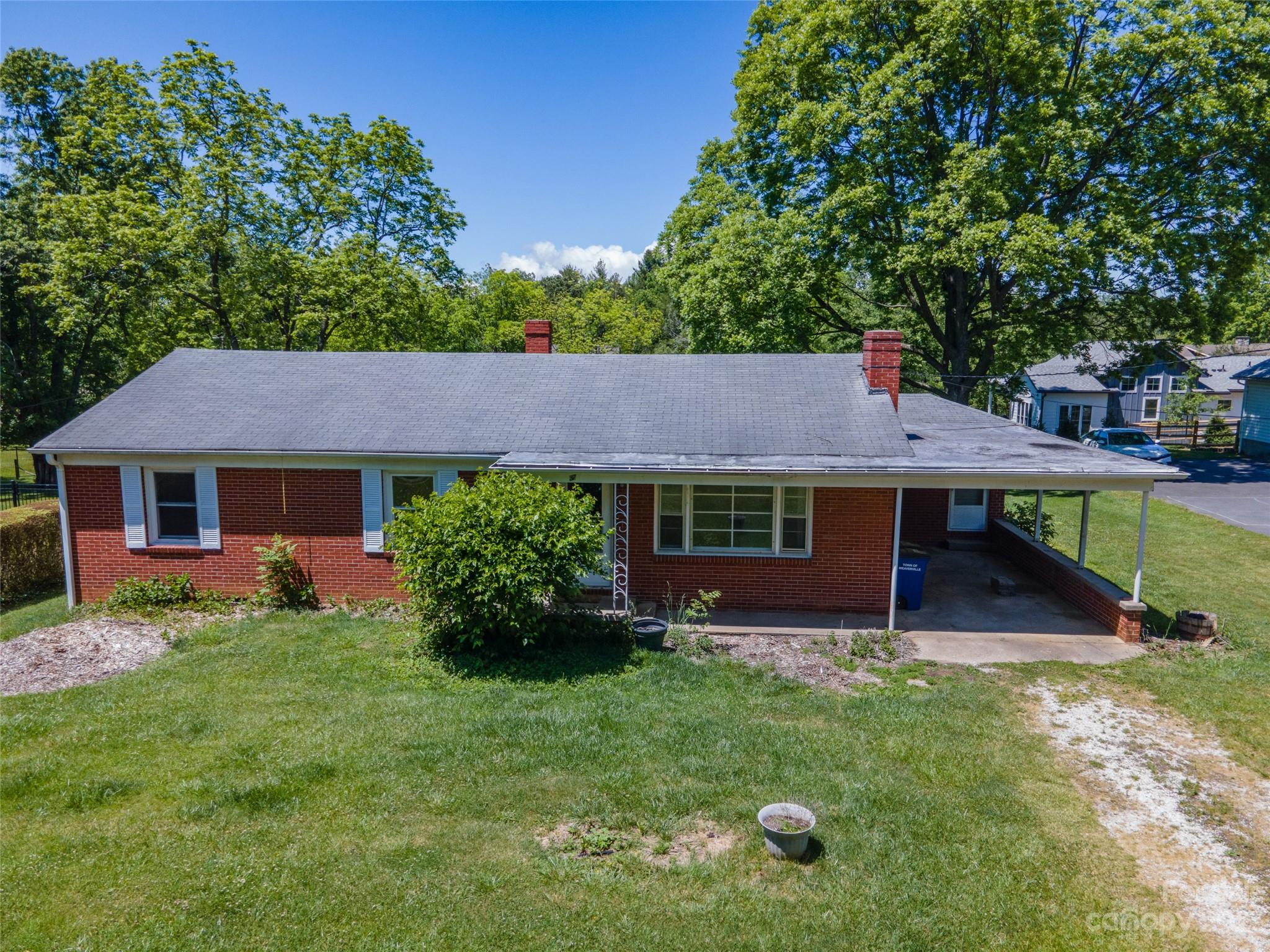 37 Church Street Weaverville NC 28787