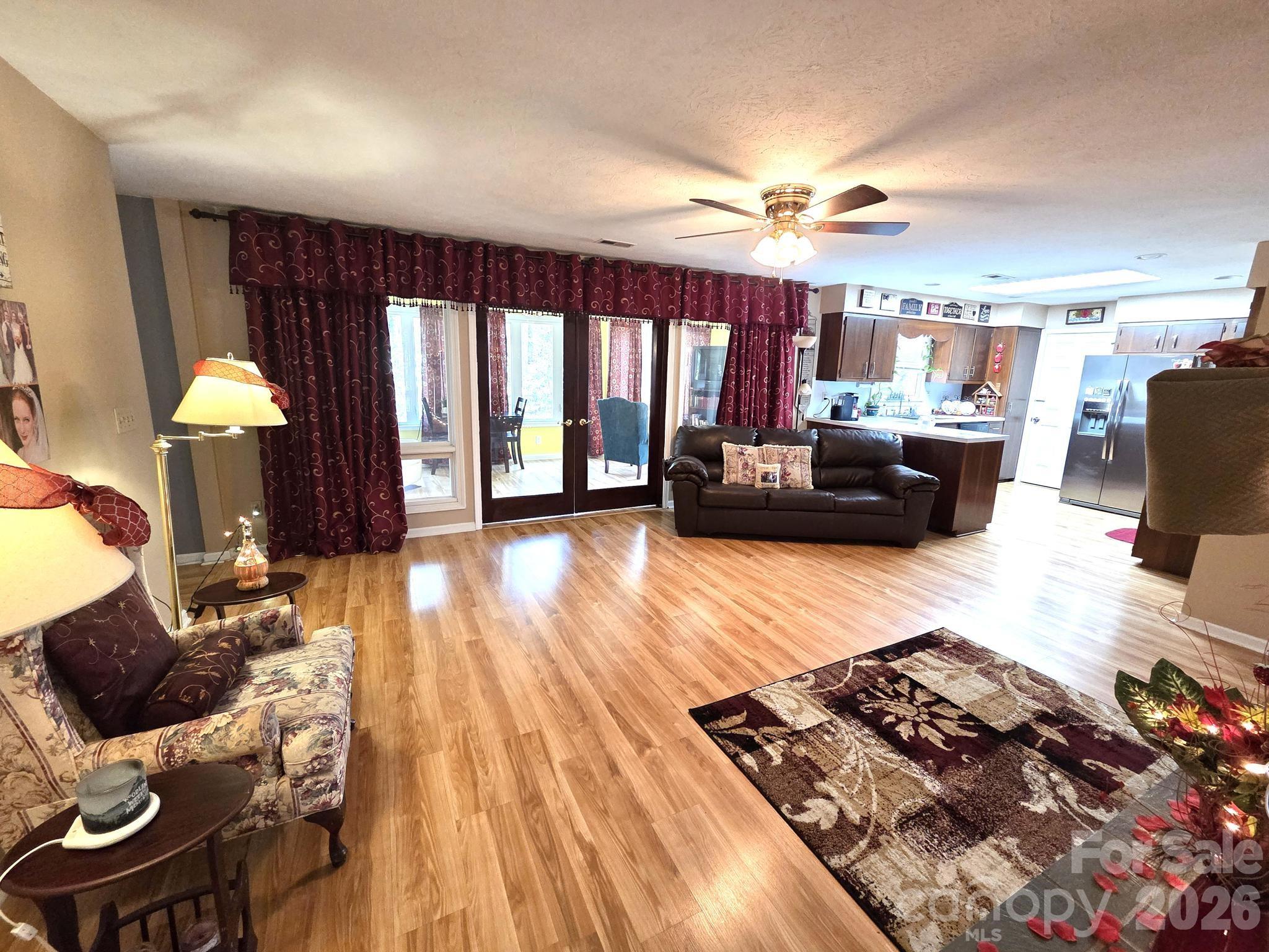 106 E Laurel Lane Etowah NC 28729
