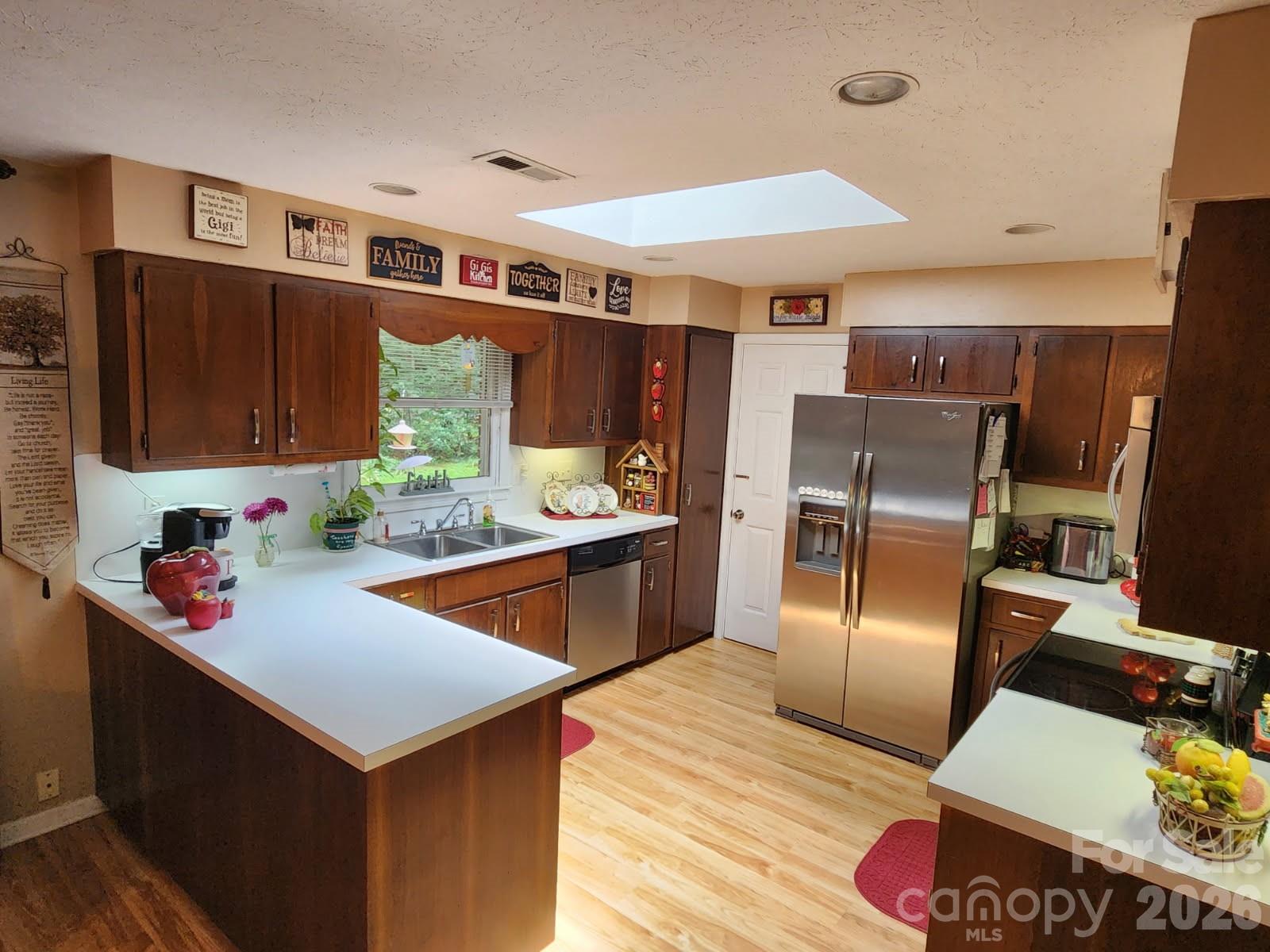 106 E Laurel Lane Etowah NC 28729