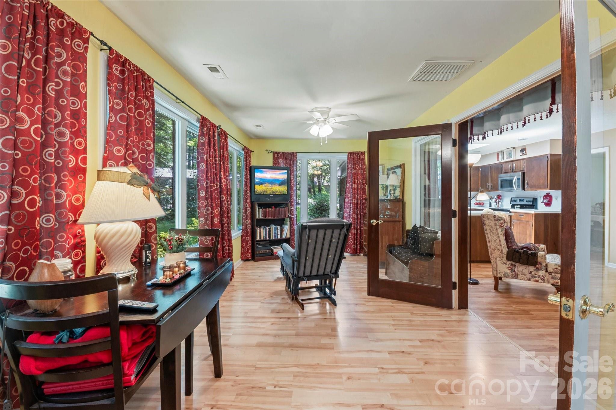 106 E Laurel Lane Etowah NC 28729