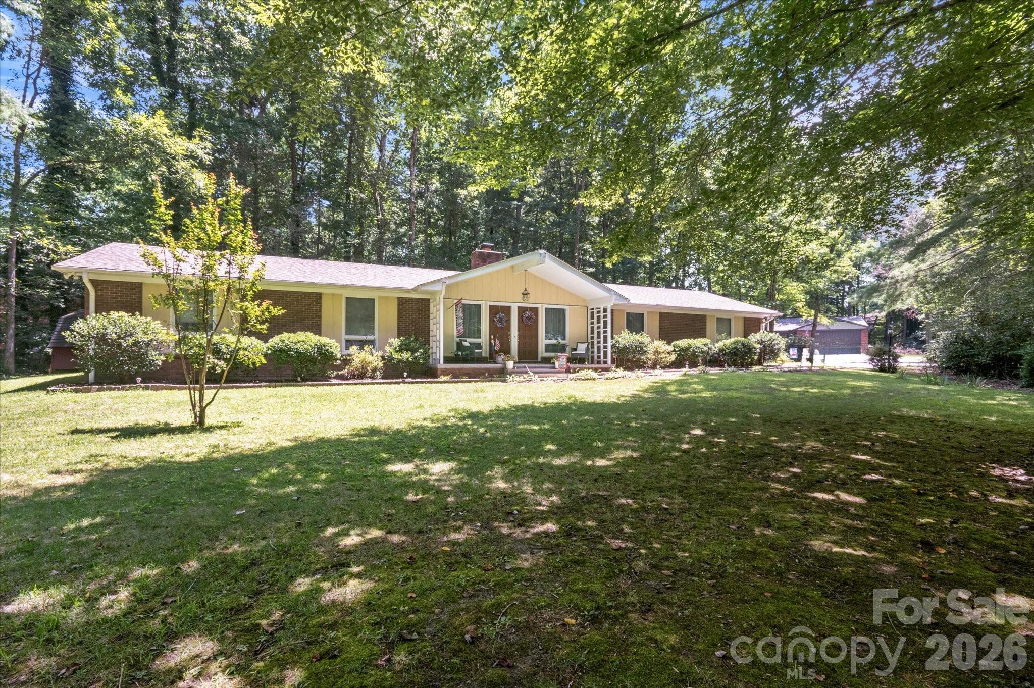 106 E Laurel Lane Etowah NC 28729