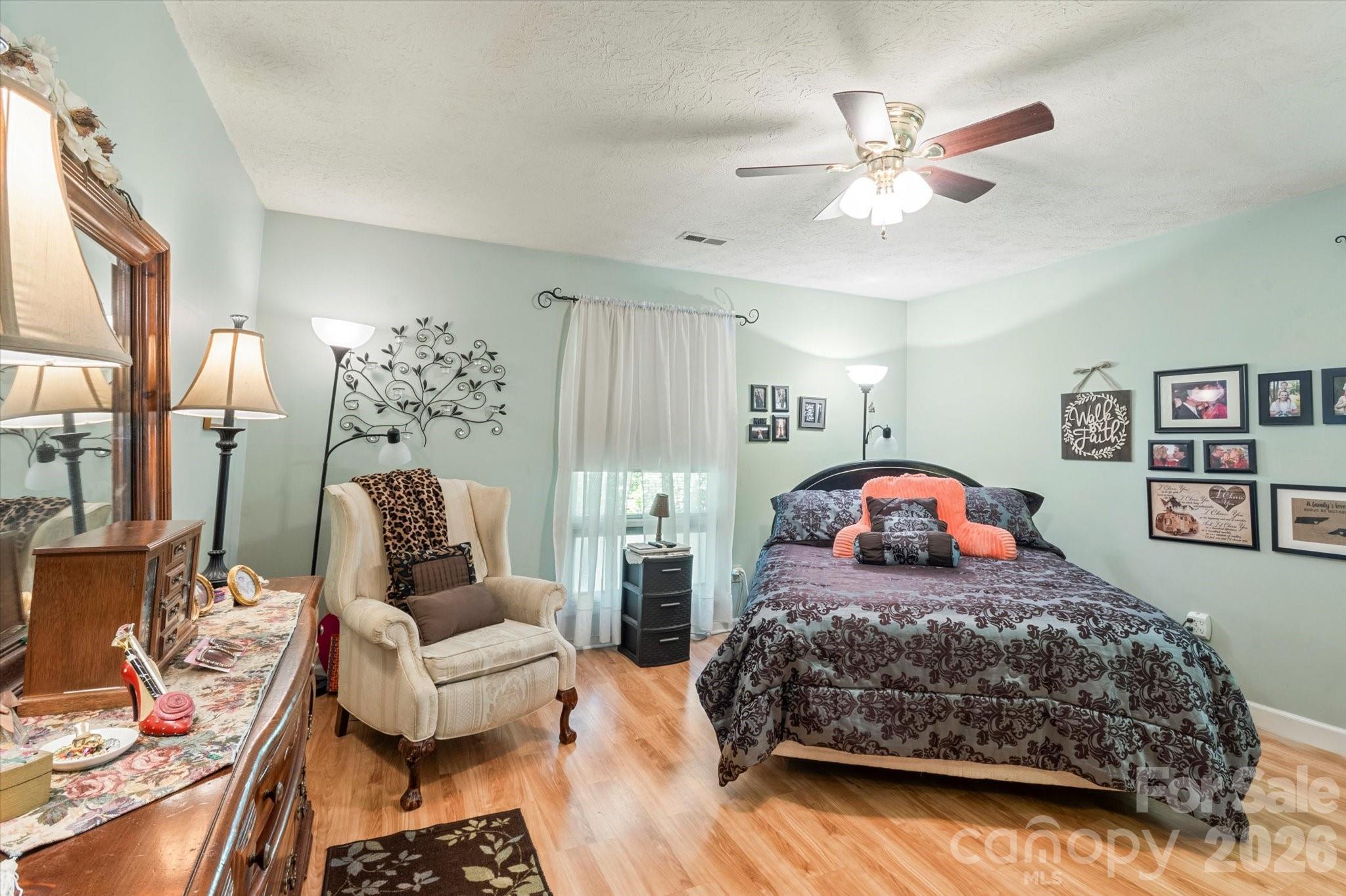 106 E Laurel Lane Etowah NC 28729