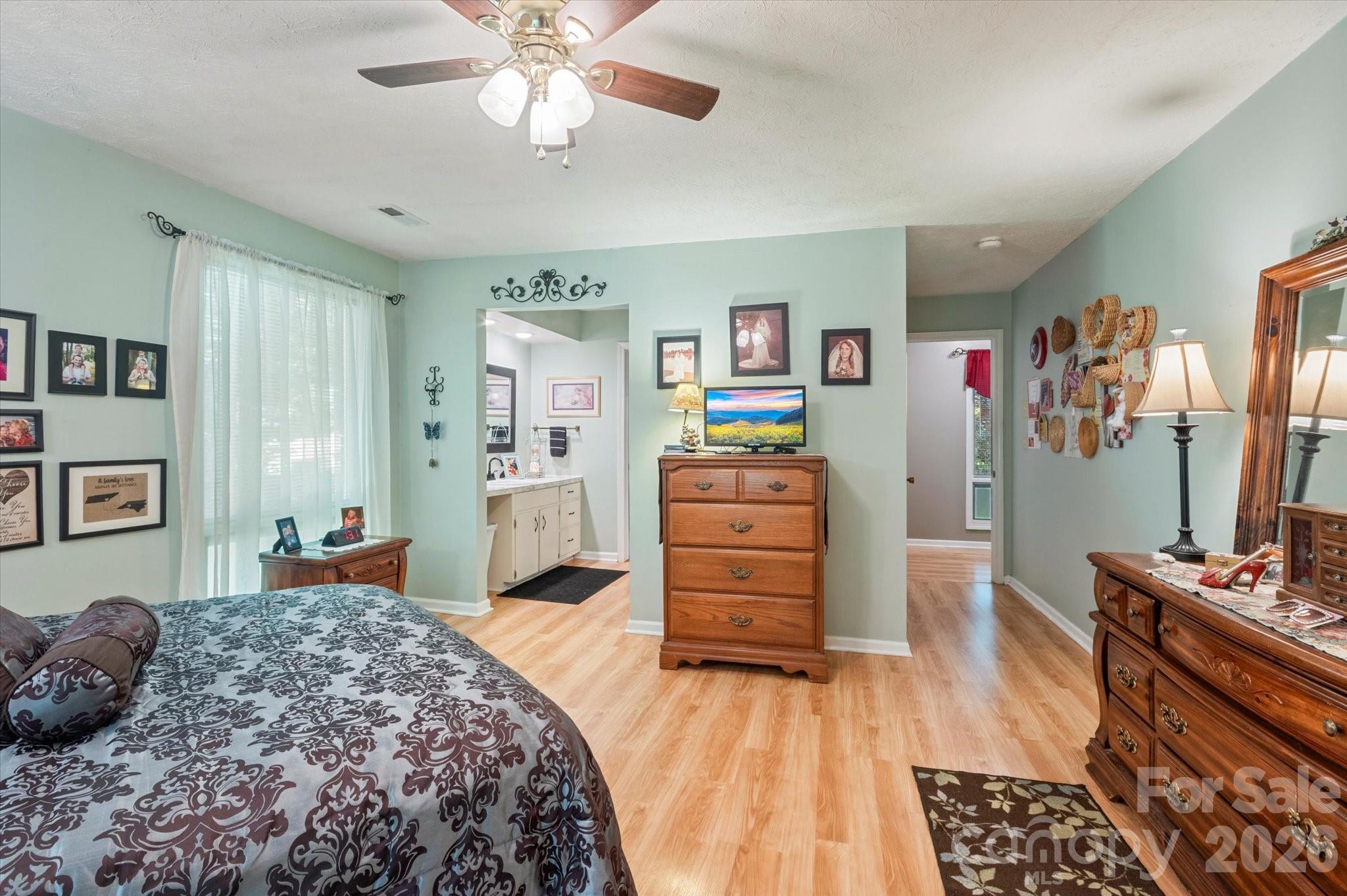 106 E Laurel Lane Etowah NC 28729