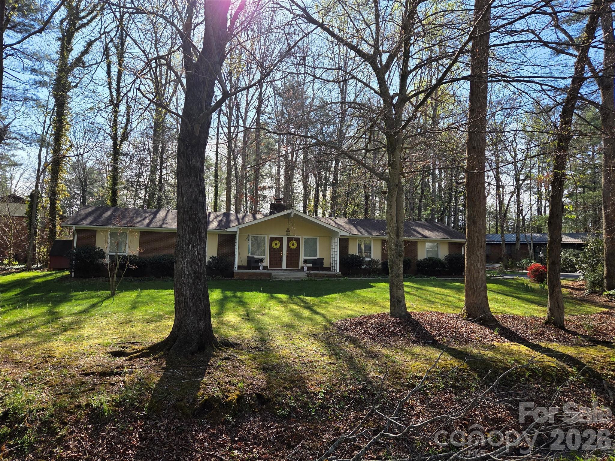 106 E Laurel Lane Etowah NC 28729