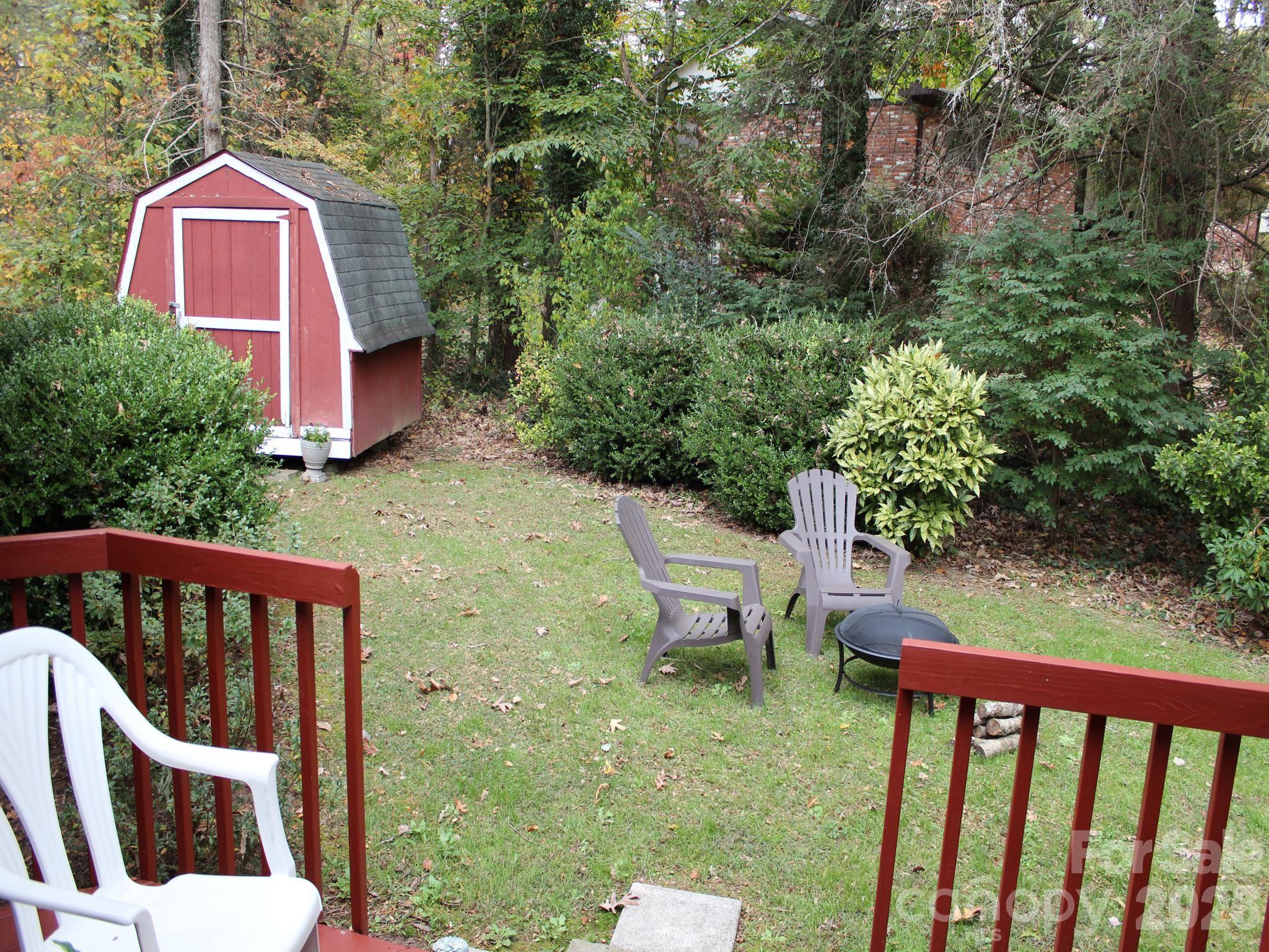 106 E Laurel Lane Etowah NC 28729