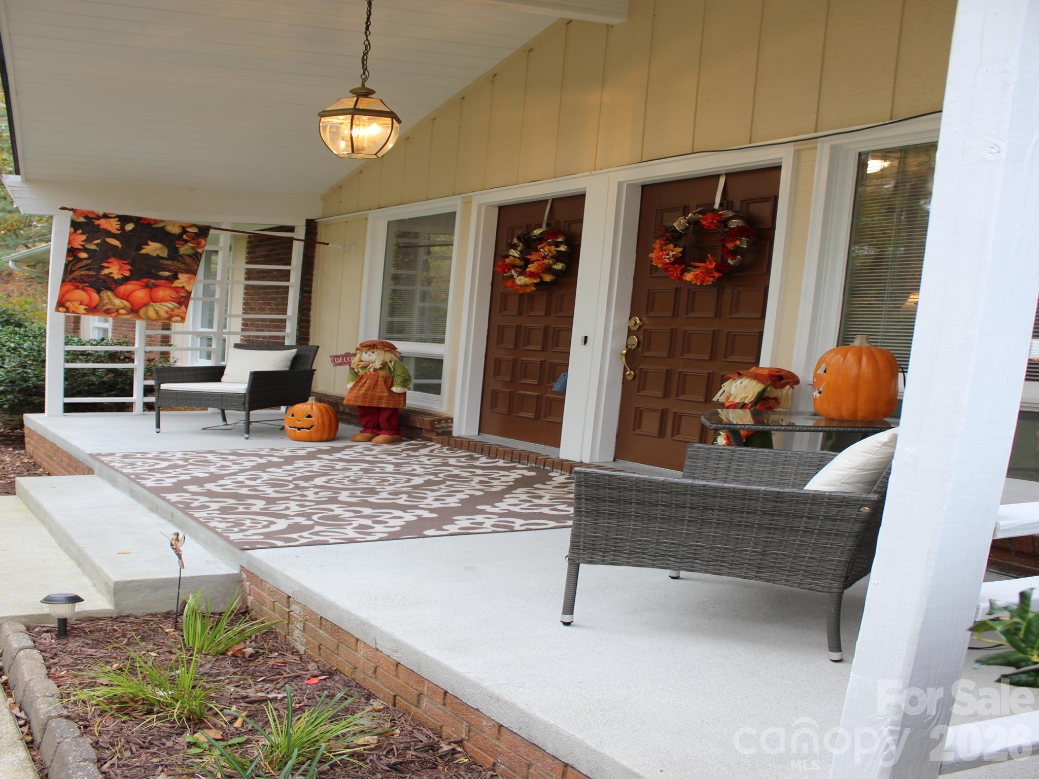106 E Laurel Lane Etowah NC 28729