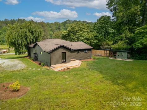 903 Middlefork Road Brevard NC 28712