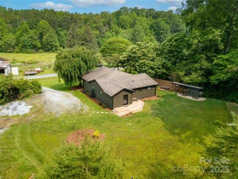 903 Middlefork Road Brevard NC 28712
