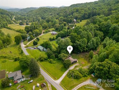 903 Middlefork Road Brevard NC 28712