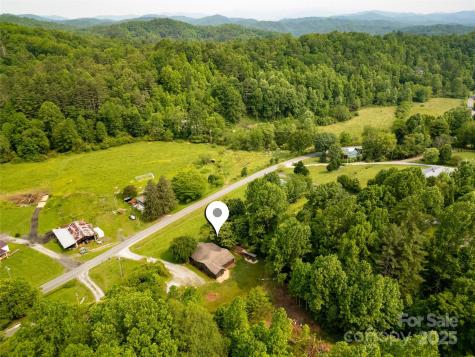 903 Middlefork Road Brevard NC 28712