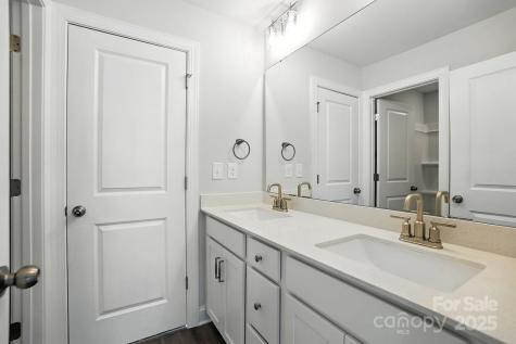 5108 Verona Road Charlotte NC 28213