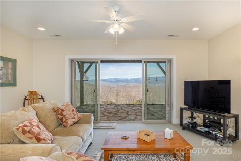 69 Pepperbush Road Brevard NC 28712