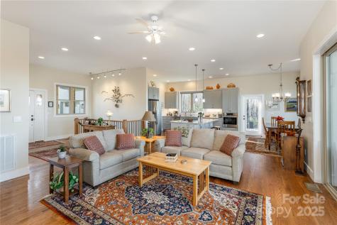 69 Pepperbush Road Brevard NC 28712