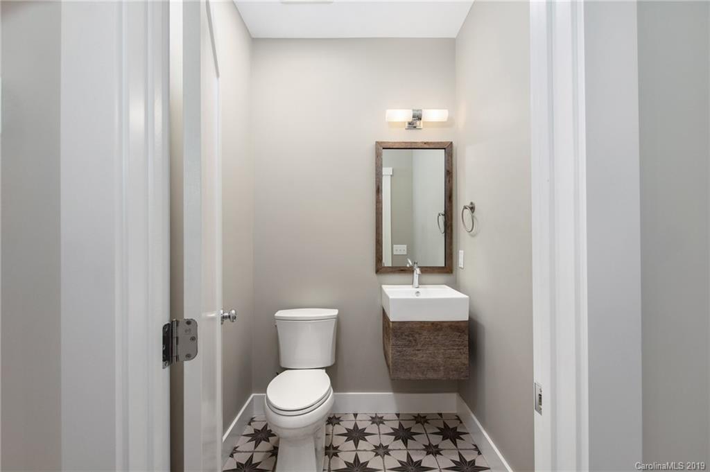 7 Greenbriar Road Asheville NC 28805
