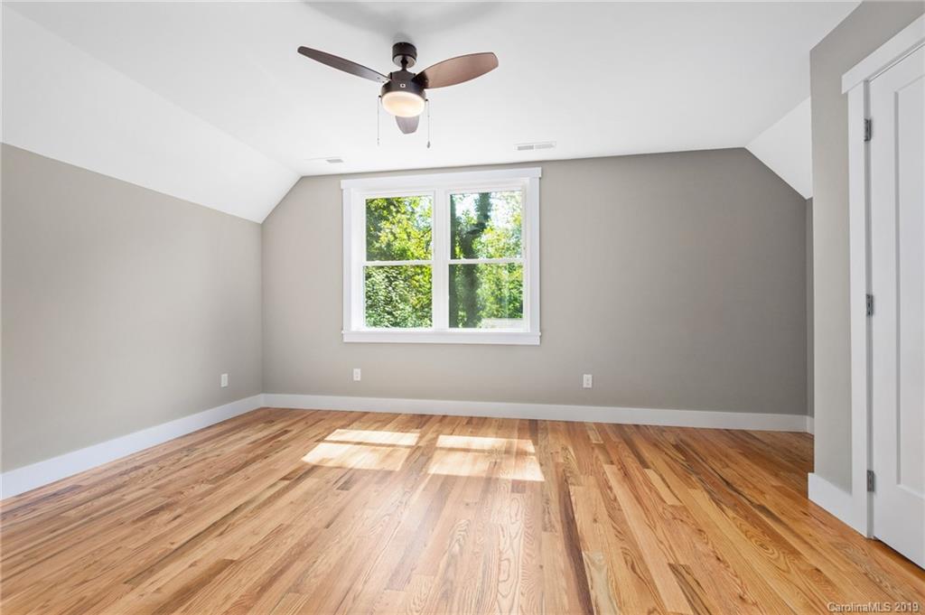7 Greenbriar Road Asheville NC 28805
