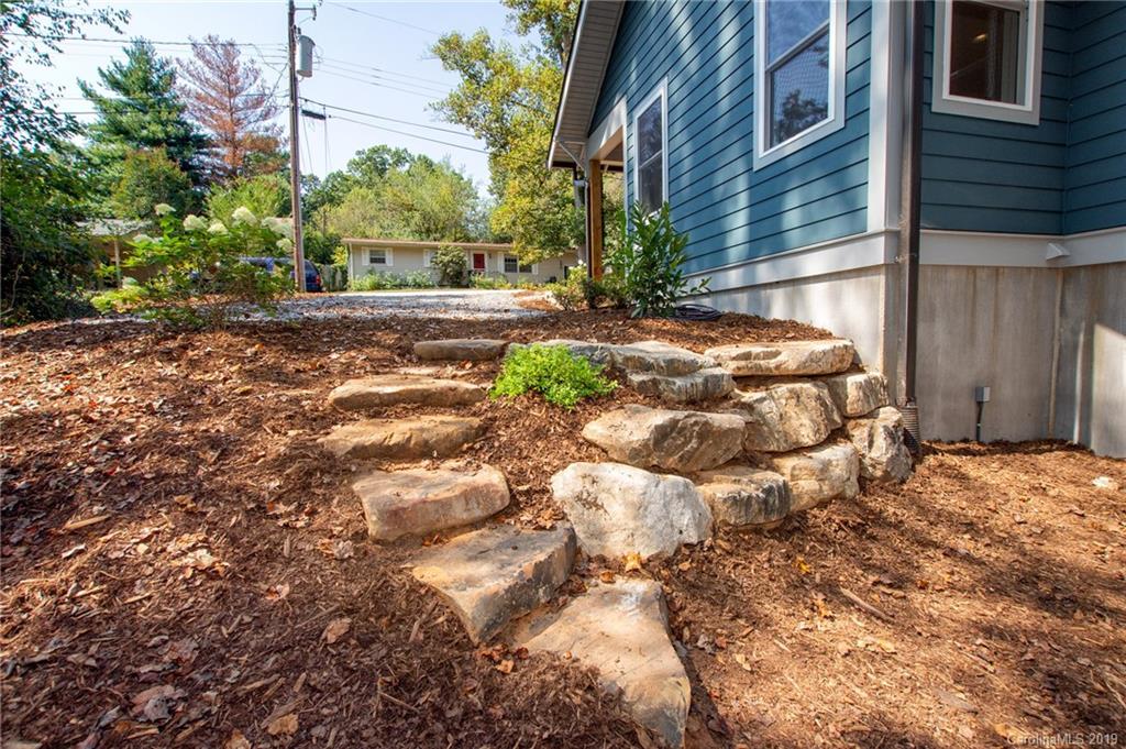 7 Greenbriar Road Asheville NC 28805