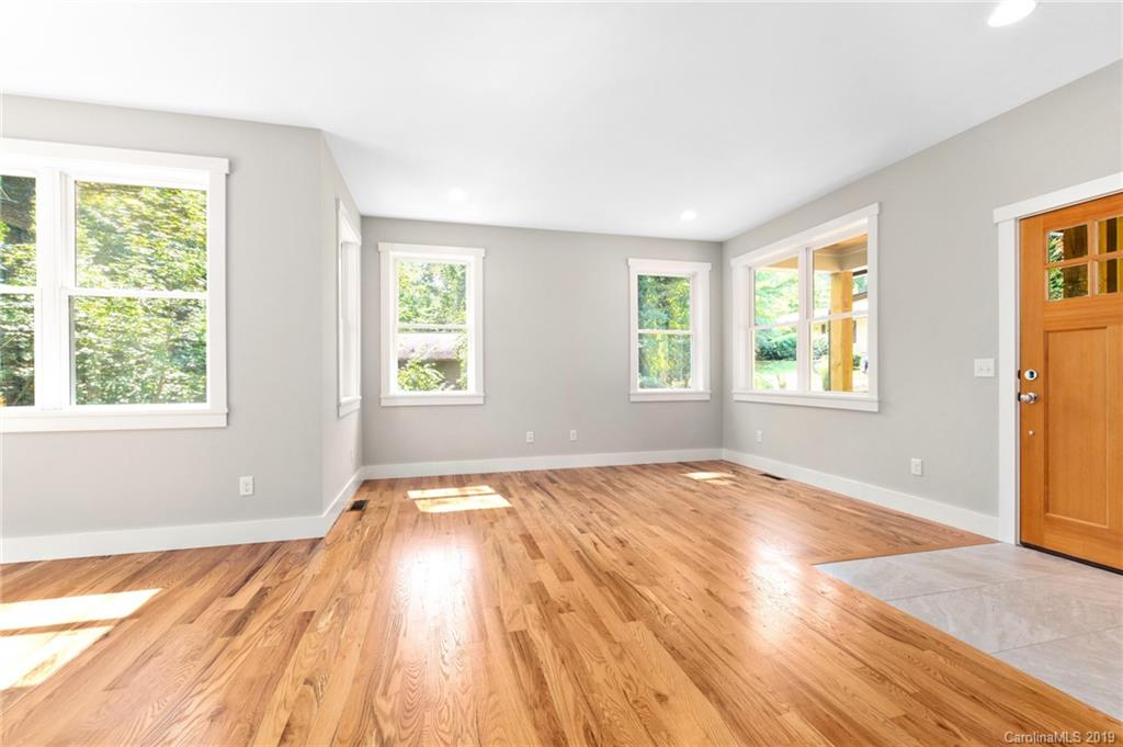 7 Greenbriar Road Asheville NC 28805